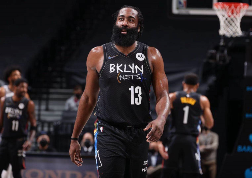 关于里程碑夜！拉齐奥完成体检；NBA常规赛窗口期刷纪录；管理层满意；赛季目标并未改变的信息