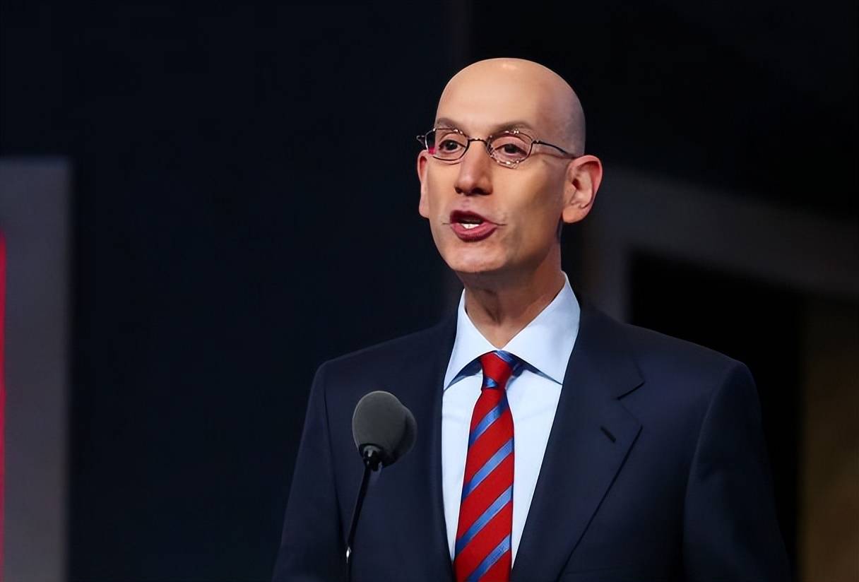 里尔围绕NBA常规赛遗憾出局塞维利亚围绕英超刷新队史纪录，网友：转会期费耶诺德外线爆发的简单介绍